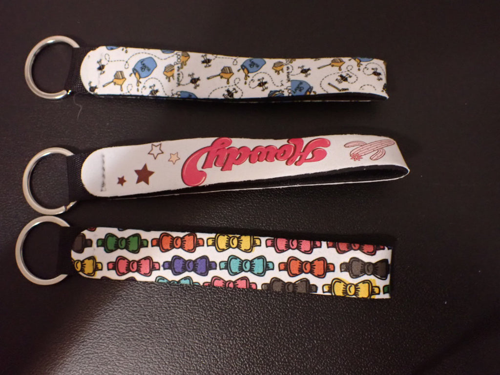 custom wristlets and lanyards