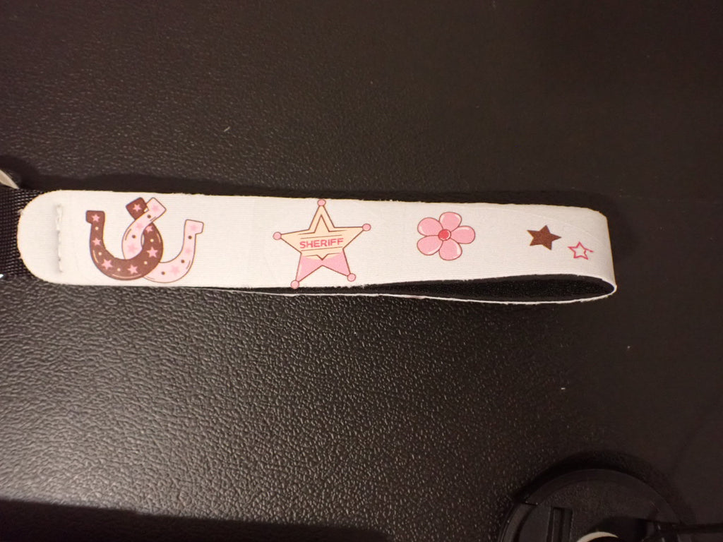 custom wristlets and lanyards